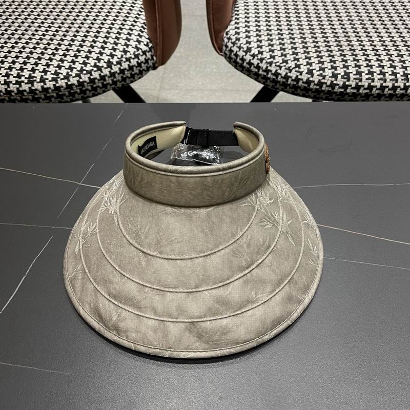 Balenciaga visor (35)