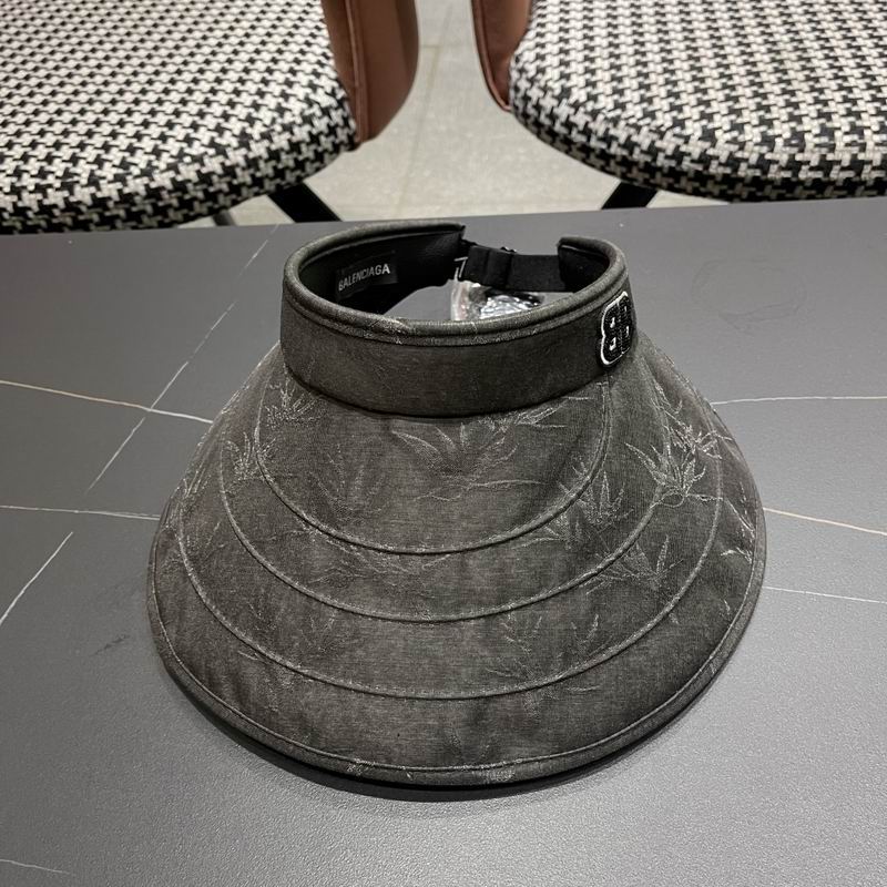Balenciaga visor (54)