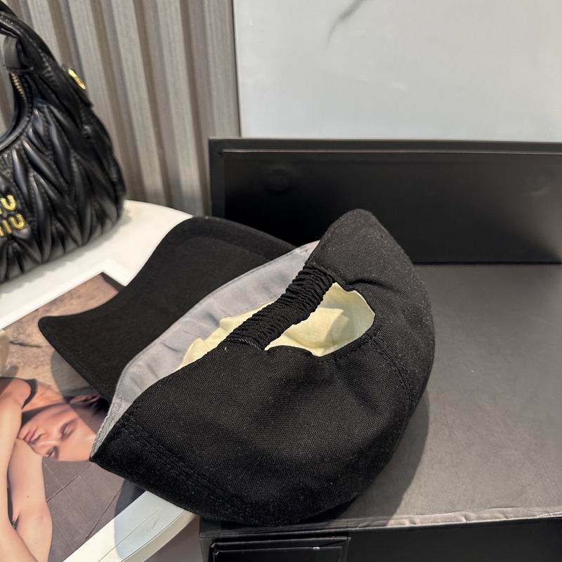 Brunello Cucinelli cap dx (67)