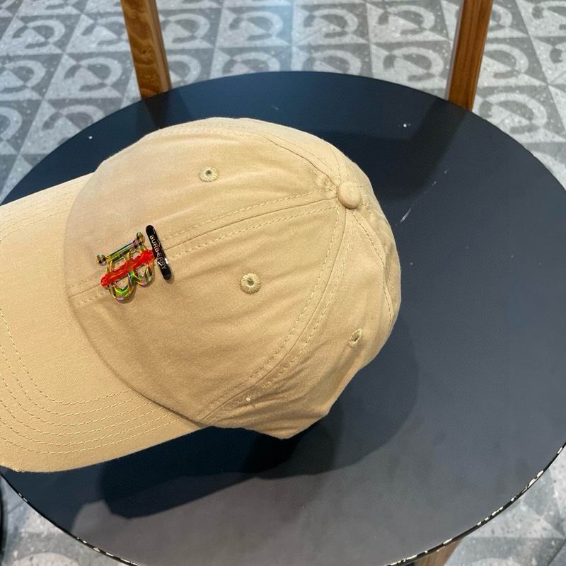 Burberry cap (80)