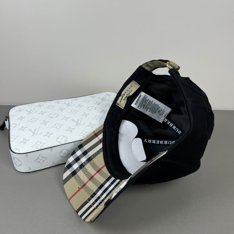 Burberry cap dx (114)