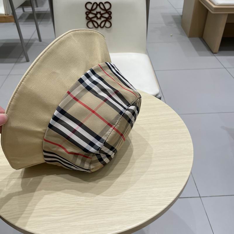 Burberry hat (12)