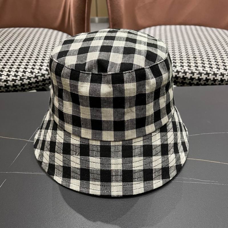 Burberry hat (23)