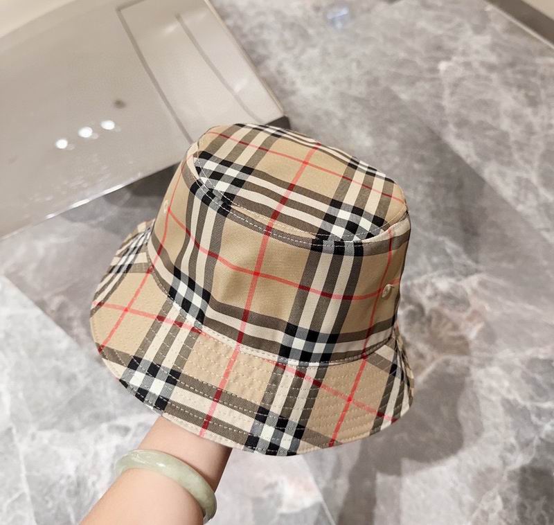 Burberry hat (5)