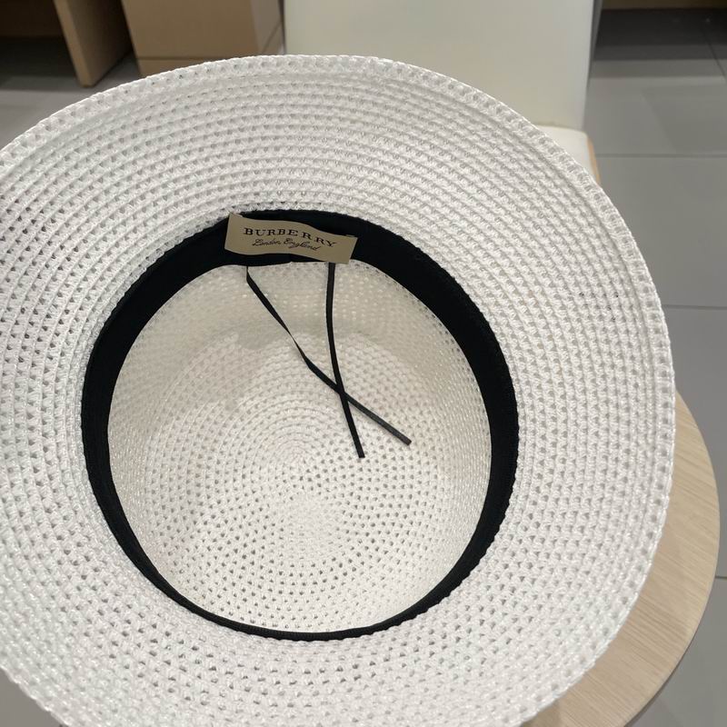 Burberry top hat (10)