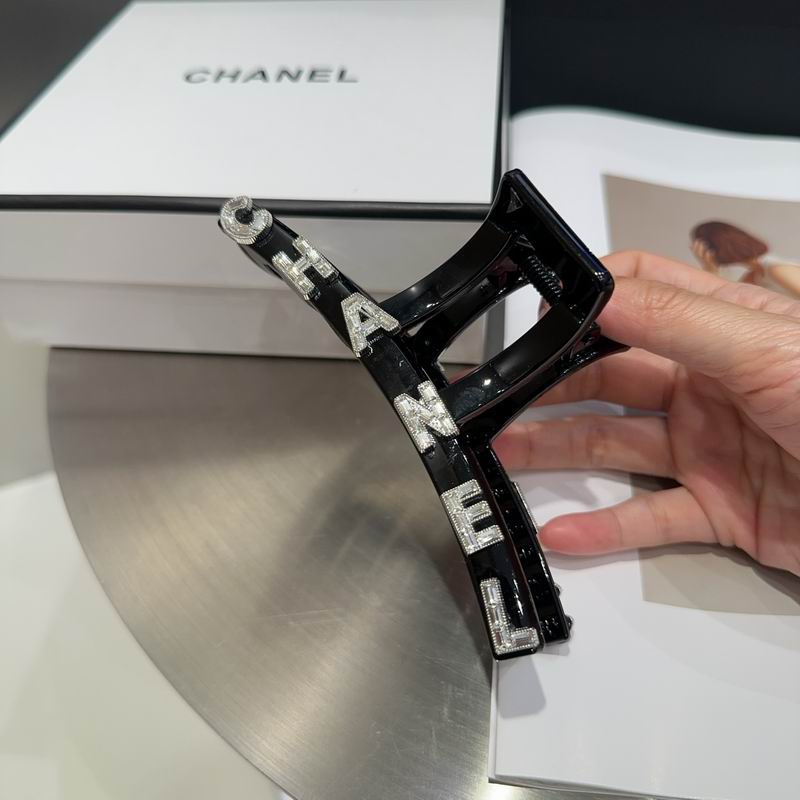 Chanel Hair grab clip hh (48)