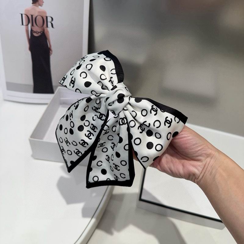 Chanel Hairpin hh (65)