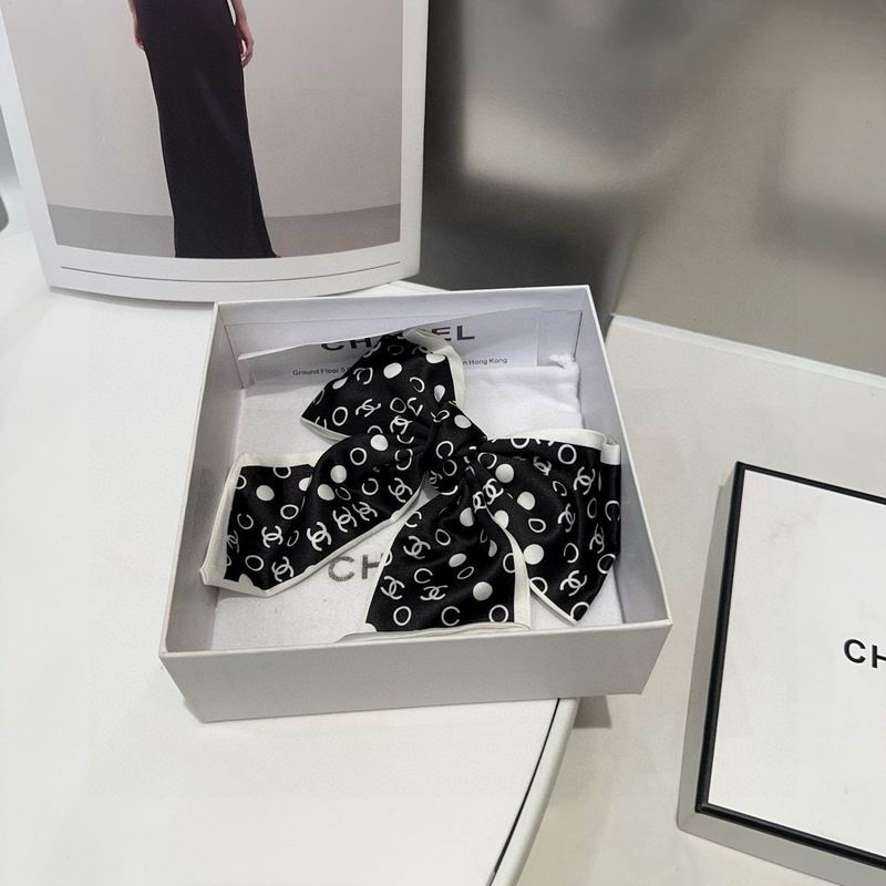 Chanel Hairpin hh (72)