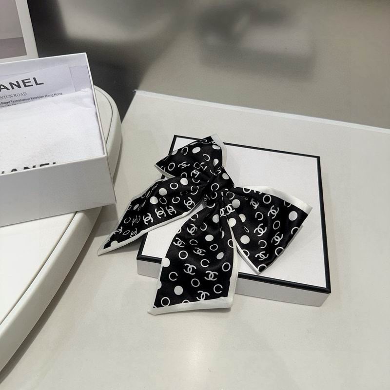 Chanel Hairpin hh (76)