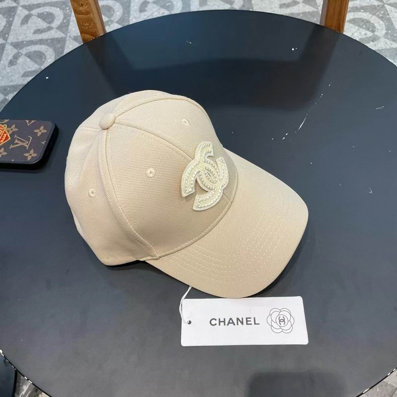 Chanel cap (110)