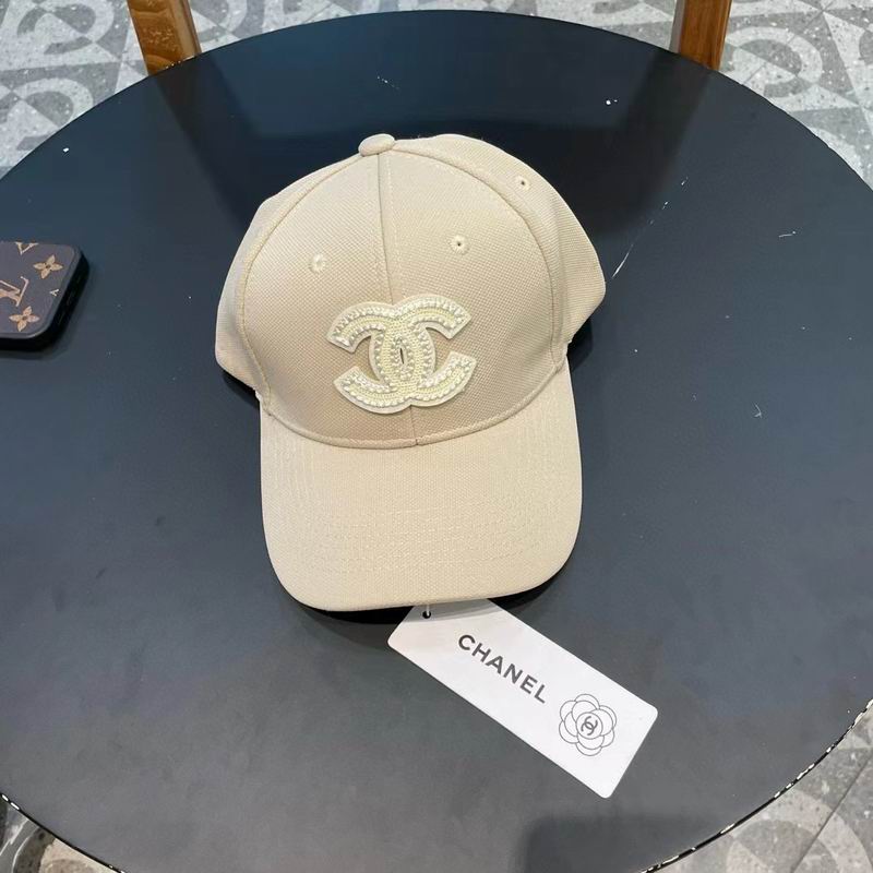 Chanel cap (112)