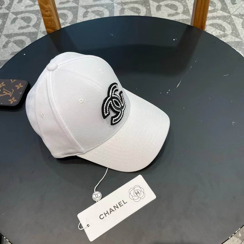 Chanel cap (128)