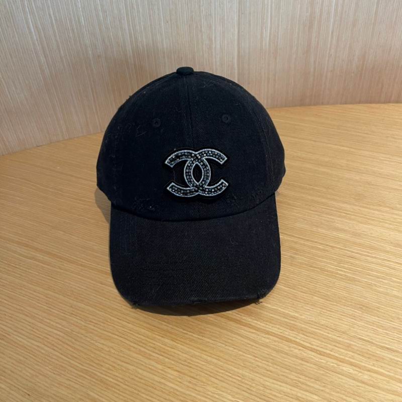 Chanel cap (170)