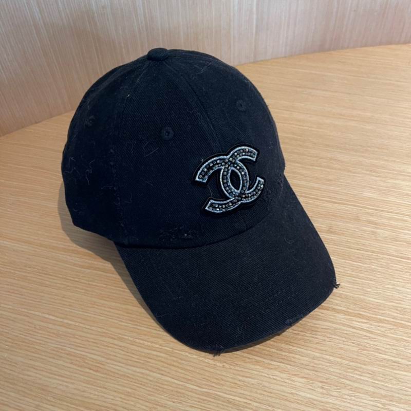 Chanel cap (172)