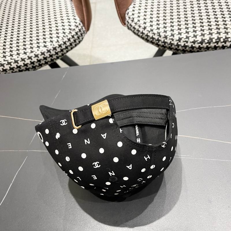 Chanel cap (175)