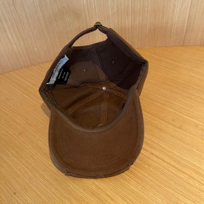Chanel cap (210)