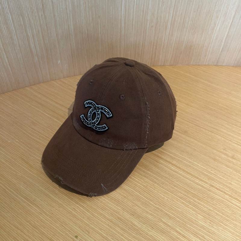 Chanel cap (216)