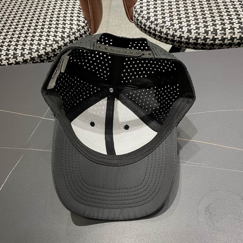 Chanel cap (231)