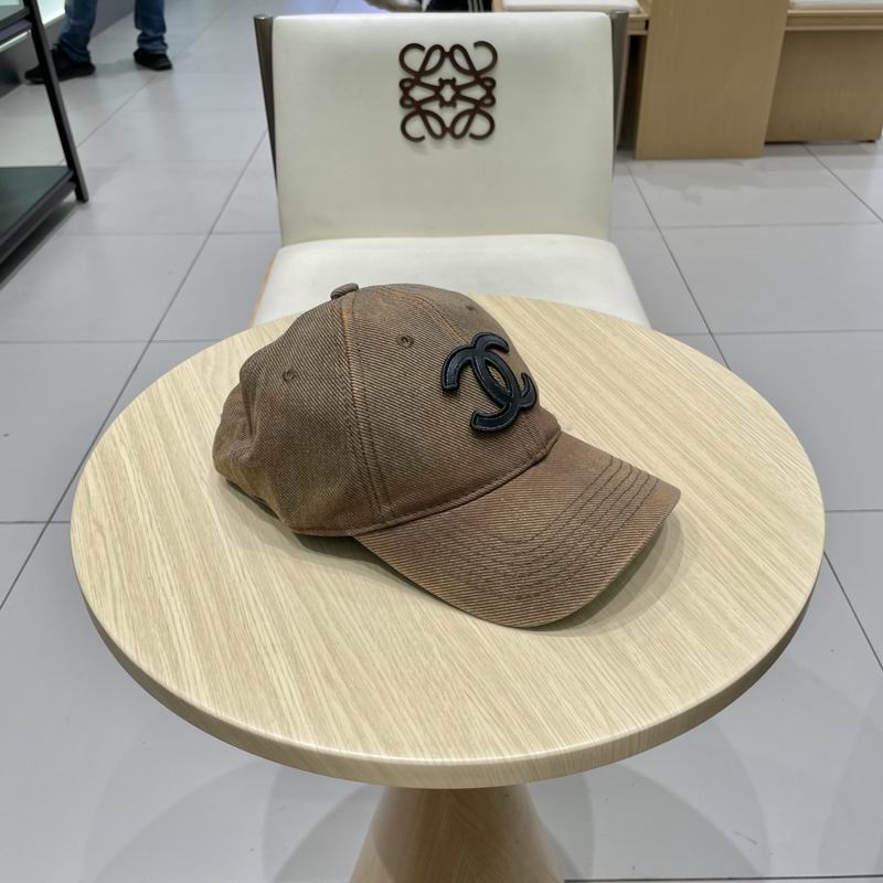 Chanel cap (248)