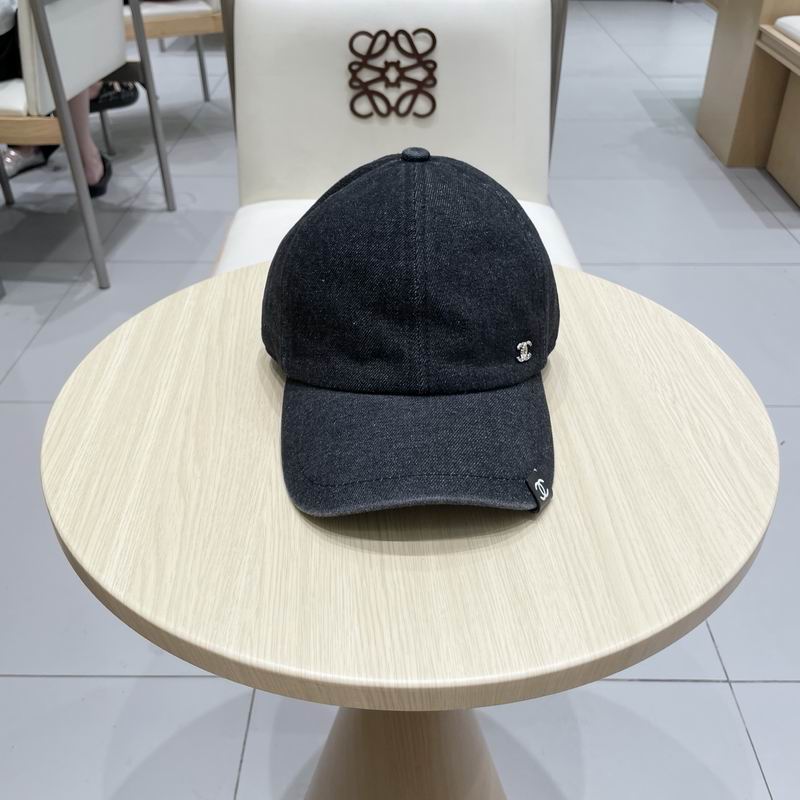 Chanel cap (279)