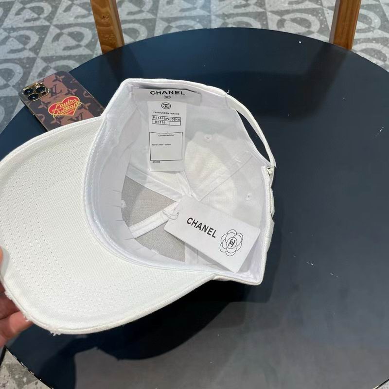 Chanel cap (297)