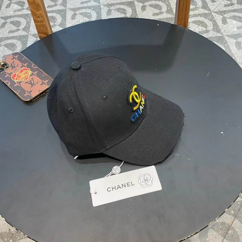 Chanel cap (311)