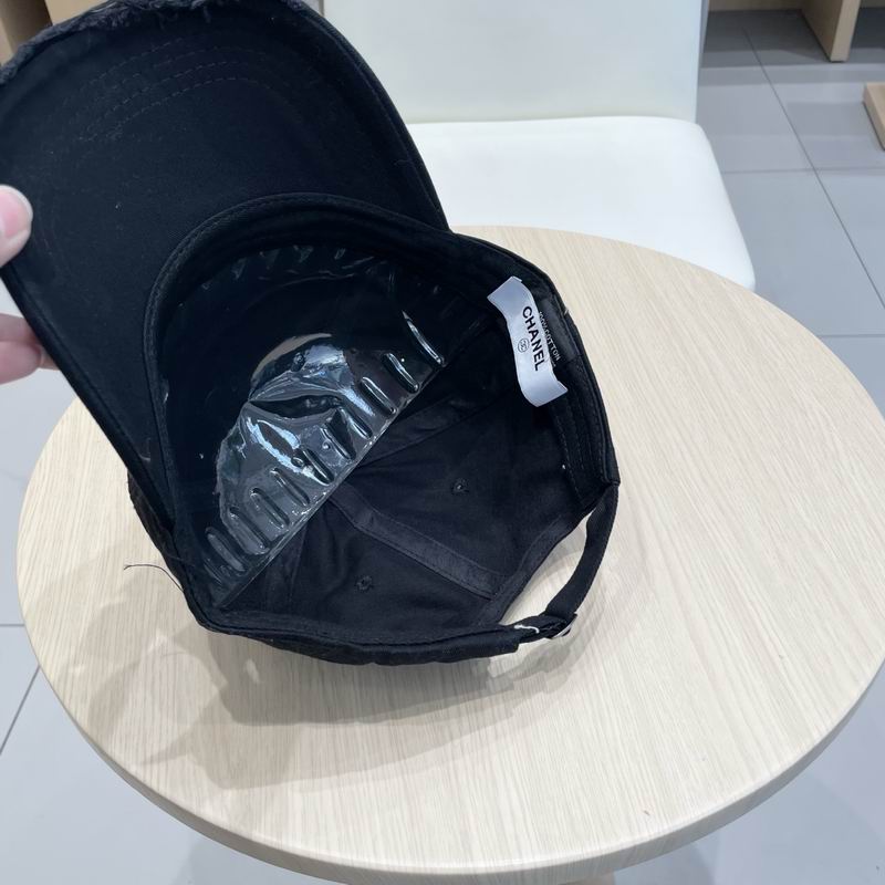 Chanel cap (314)