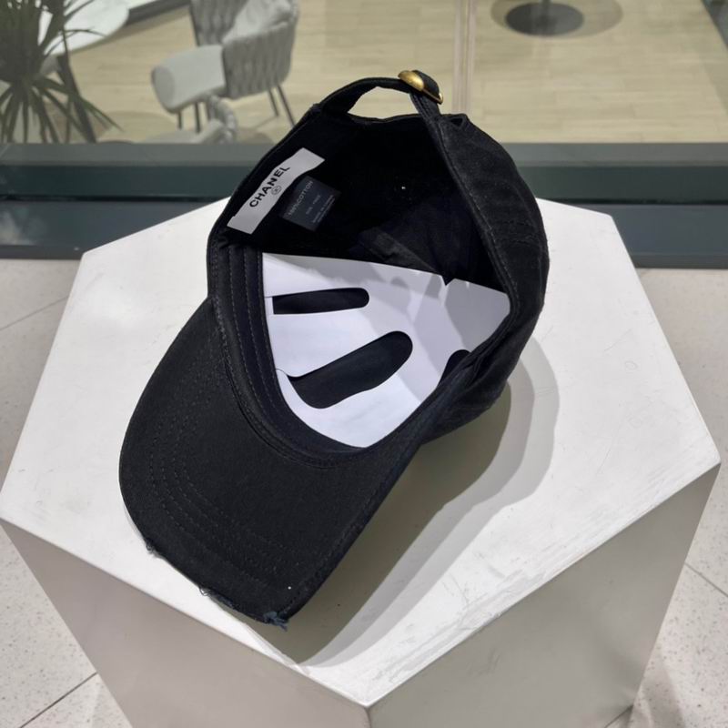 Chanel cap (334)