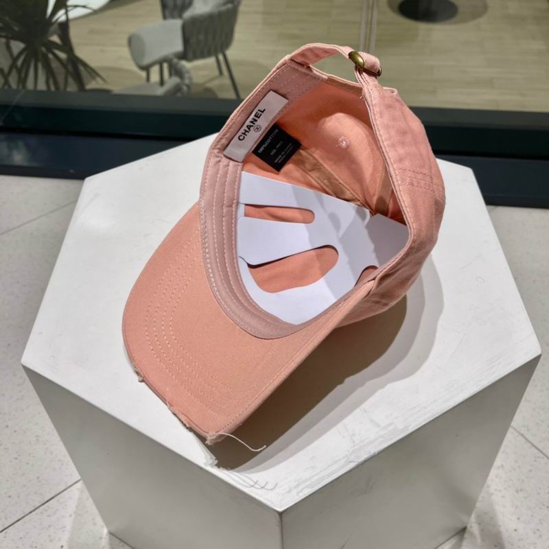 Chanel cap (342)