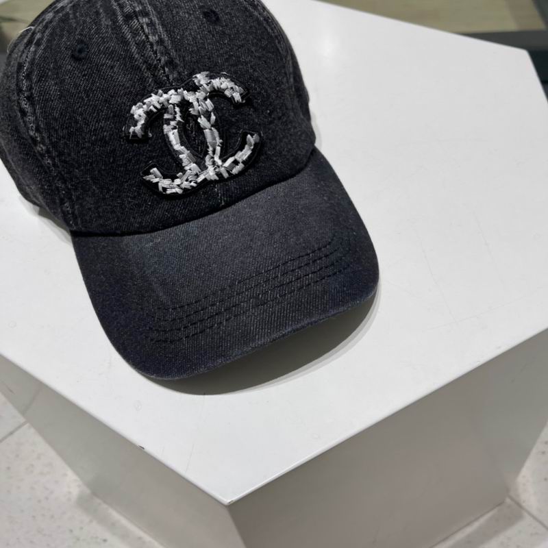 Chanel cap (381)