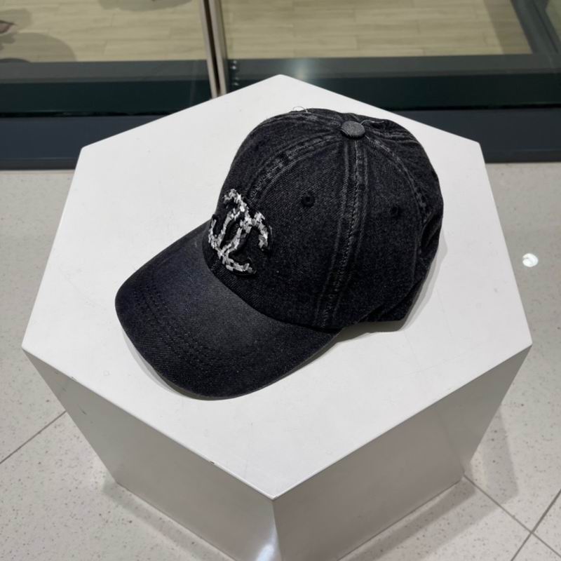 Chanel cap (383)