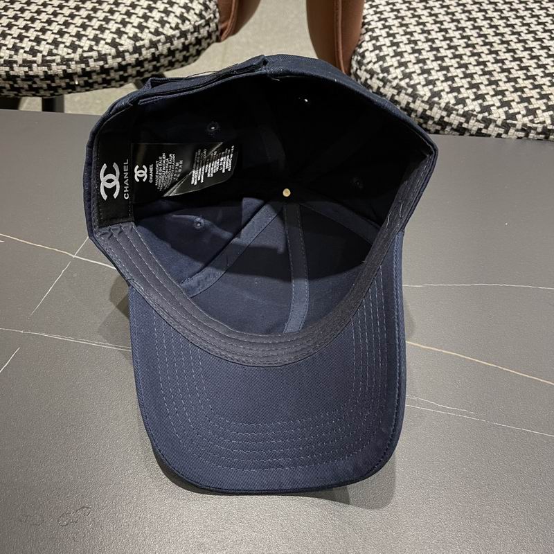 Chanel cap (397)