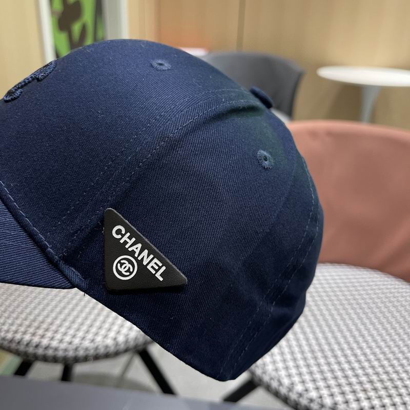 Chanel cap (399)