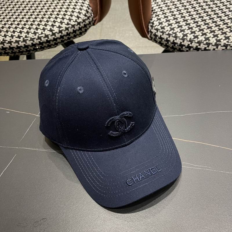 Chanel cap (403)
