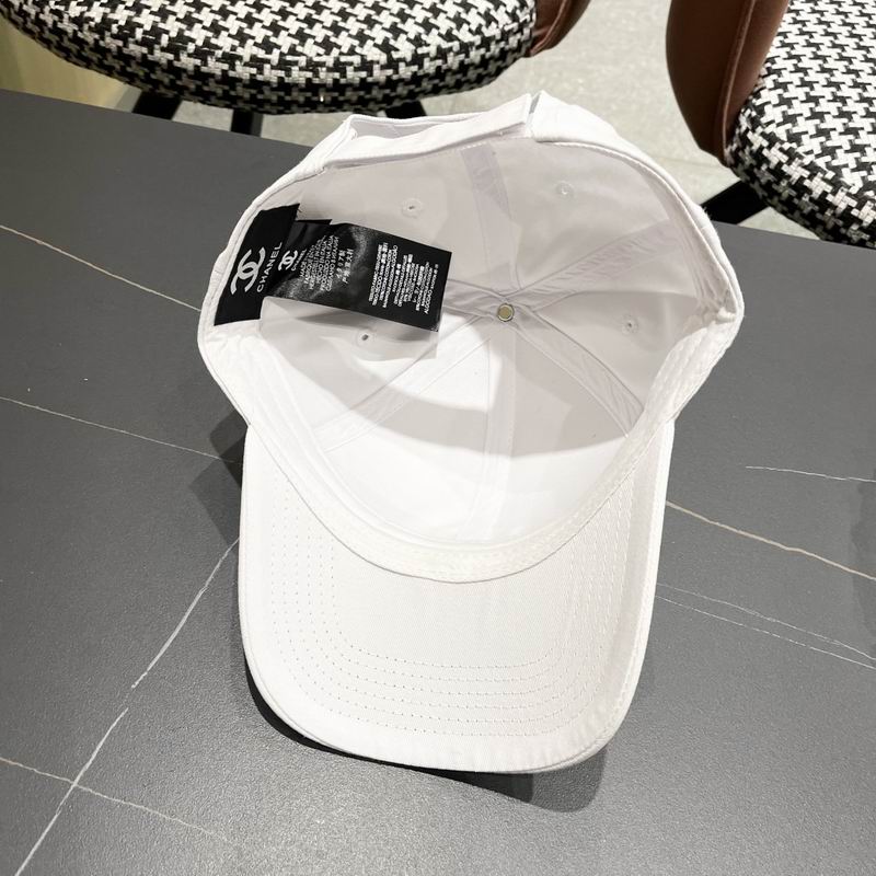 Chanel cap (409)