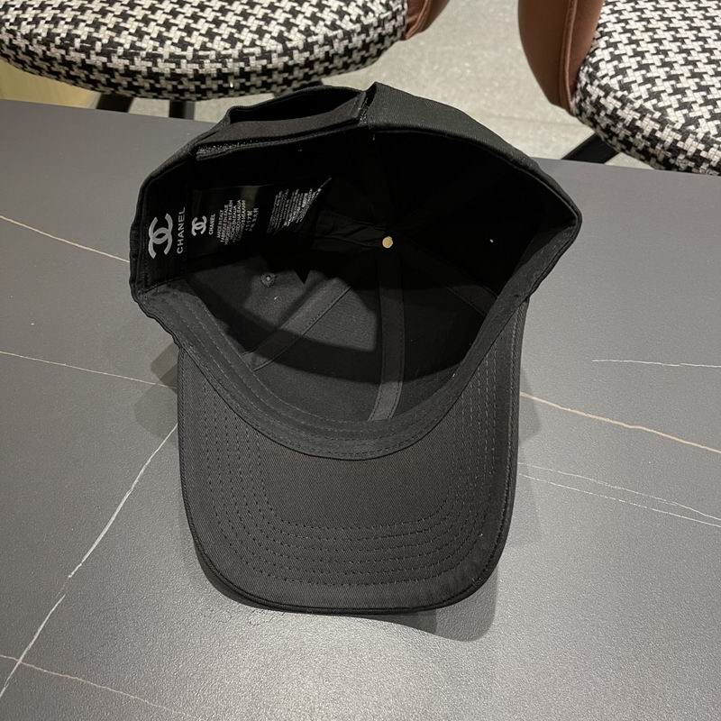 Chanel cap (425)