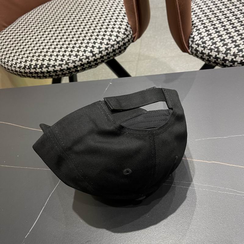 Chanel cap (426)