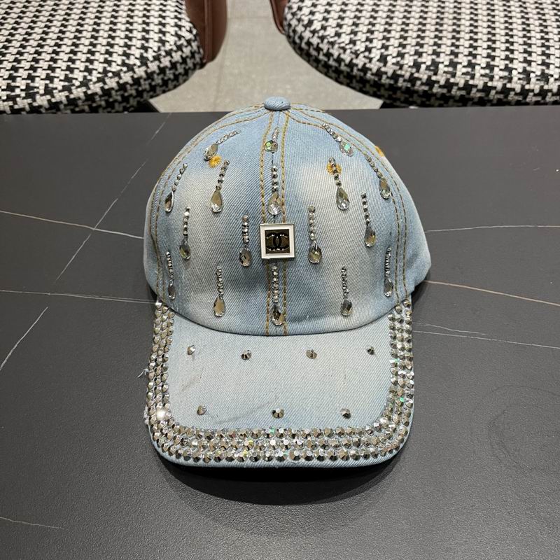 Chanel cap (438)