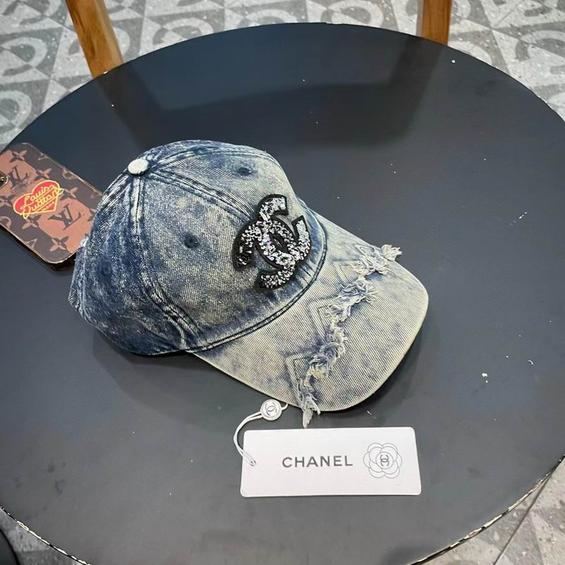Chanel cap (486)