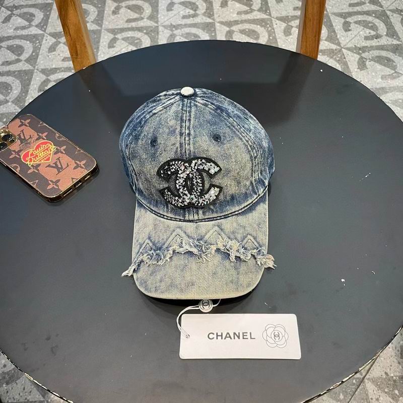 Chanel cap (488)