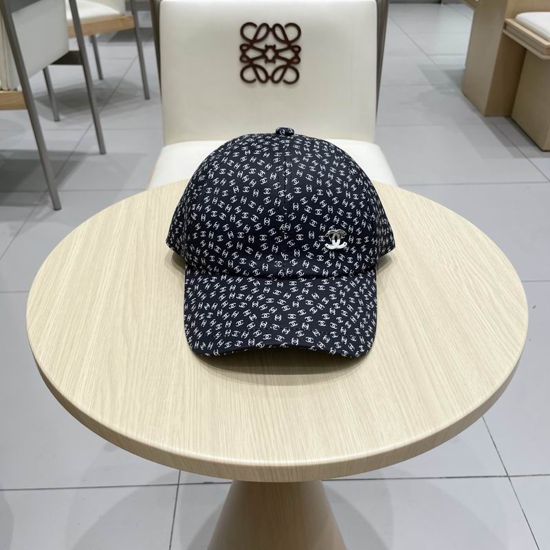 Chanel cap (497)
