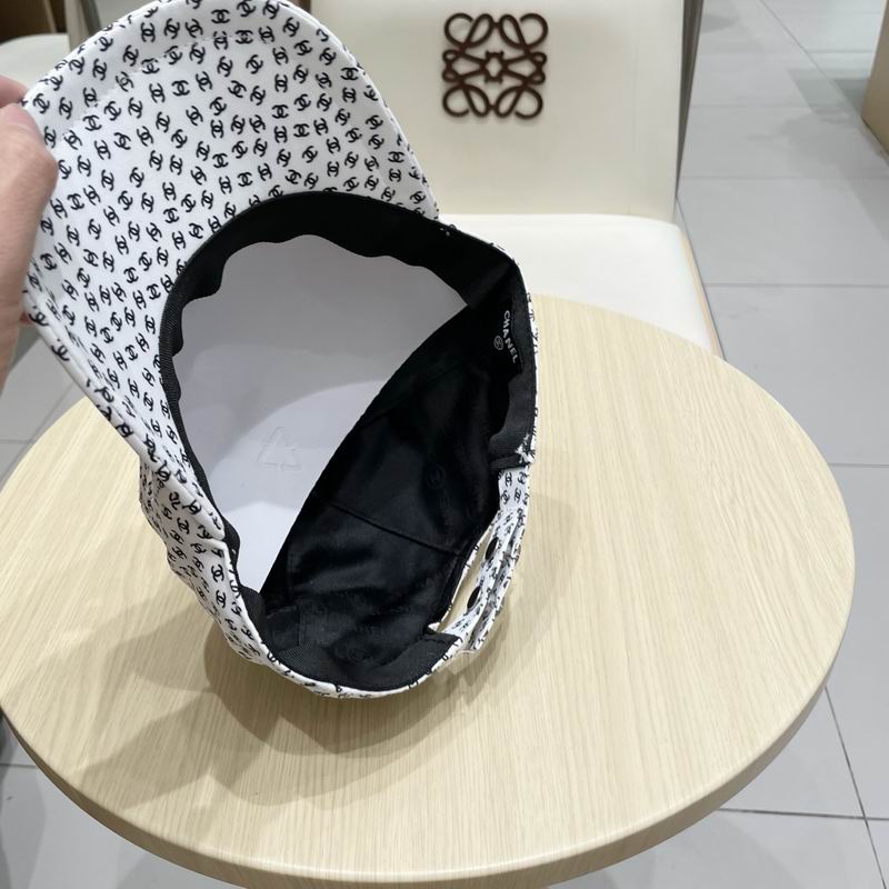 Chanel cap (498)