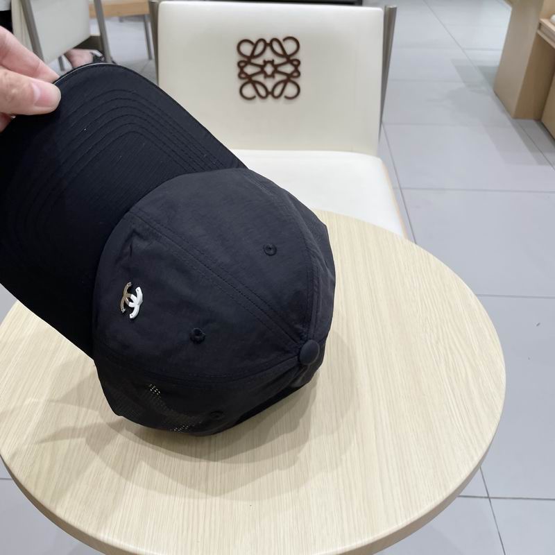 Chanel cap (509)