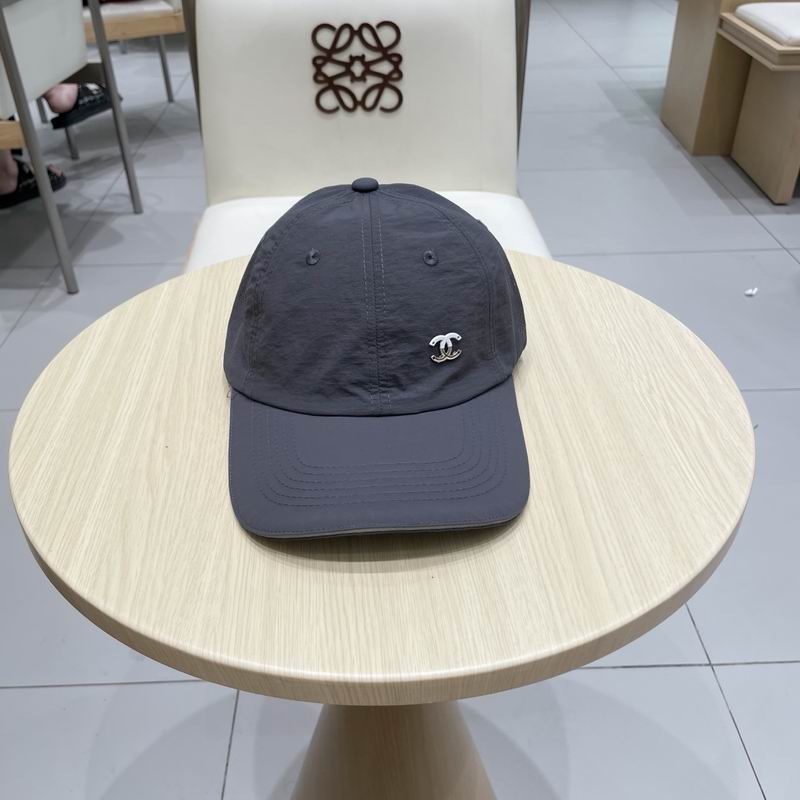 Chanel cap (533)
