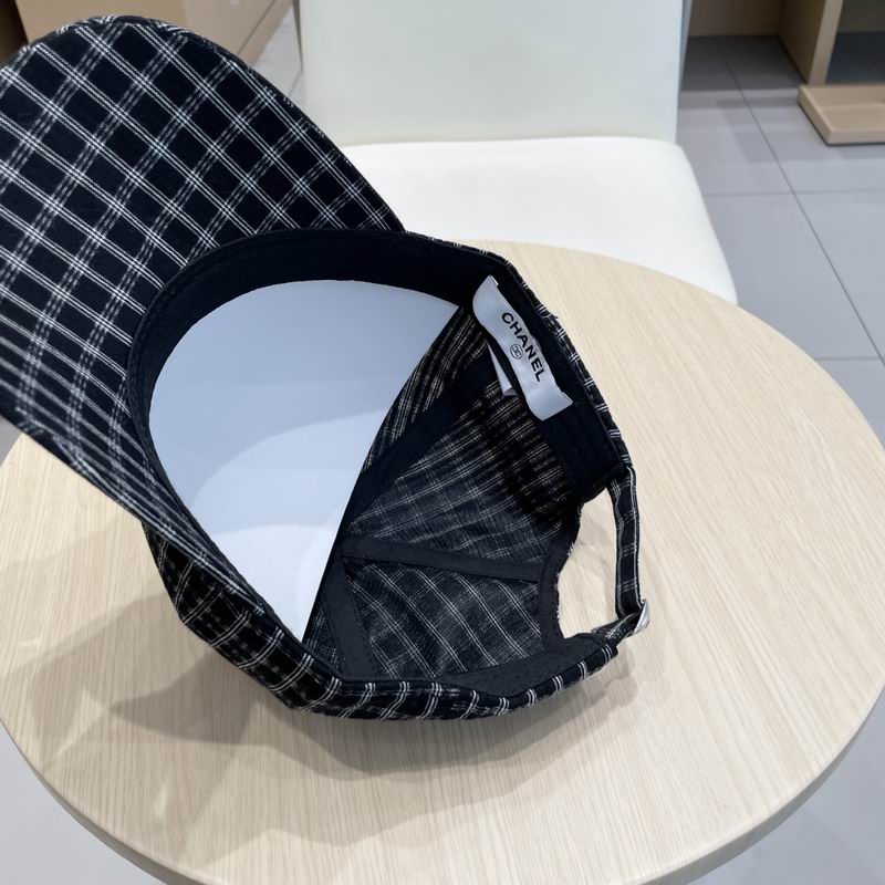 Chanel cap (534)