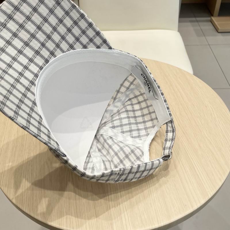 Chanel cap (551)