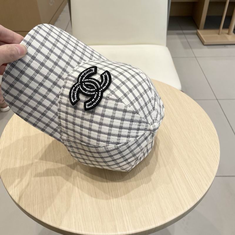 Chanel cap (553)