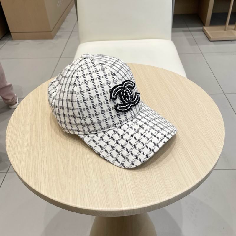 Chanel cap (557)