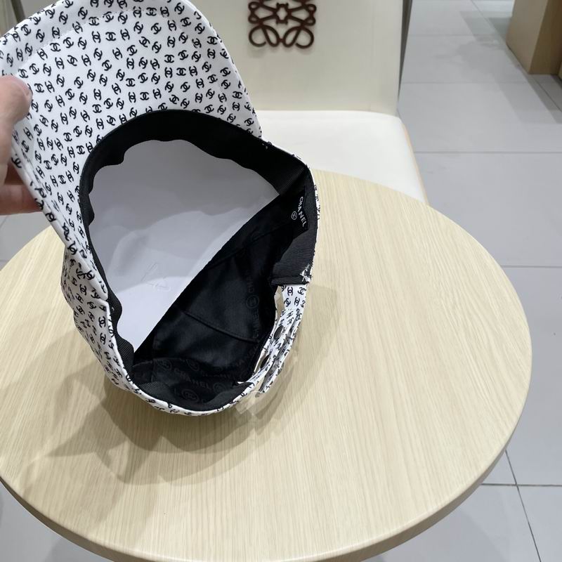 Chanel cap (560)