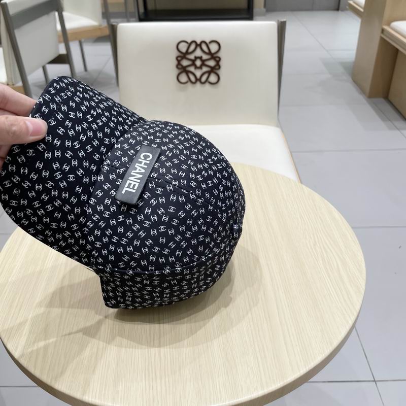 Chanel cap (570)